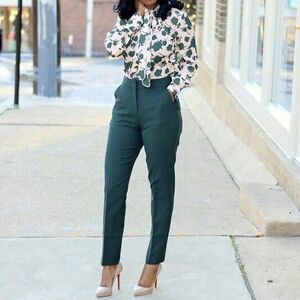 ‼️Last Call‼️LOFT Straight leg forest green Pants